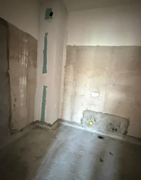Tirane, shitet apartament 2+1+Ballkon , 121 m² 230.584 € 
