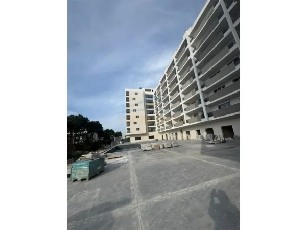 SHITET APARTAMENT 1+1 , BONITA 2 , RRUGA VIENA, GOLEM