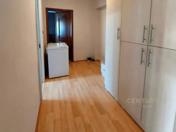 Tirane, shitet apartament 1+1 Kati 3, 56 m² 135.000 € 