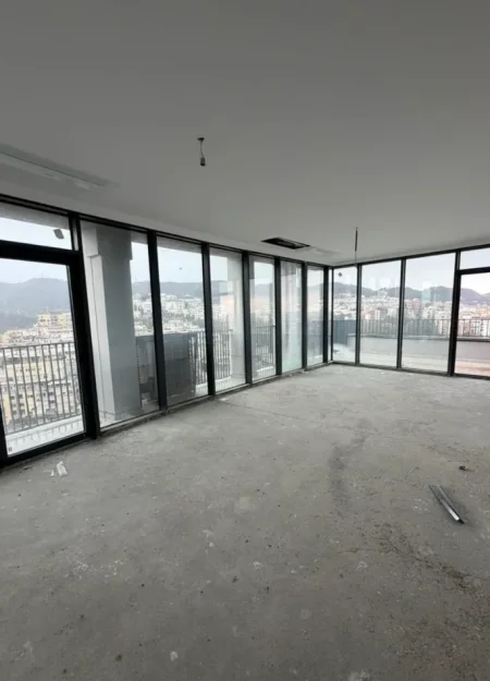Tirane, shitet apartament 2+1 Kati 13, 151 m² 554.300 € (liqeni artificial)