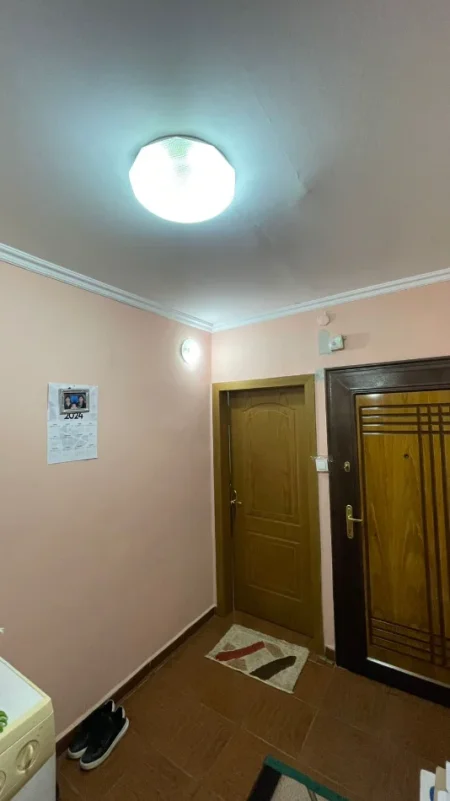 Tirane, jepet me qera apartament 1+1 Kati 6, 60 m² 400 € 