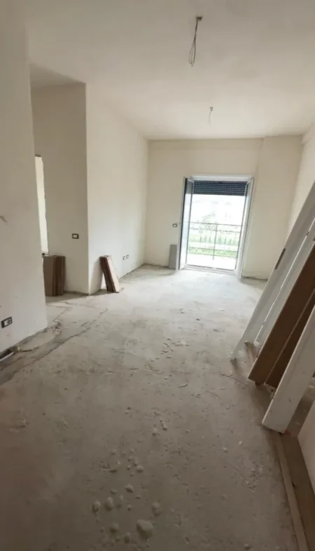 Tirane, shitet apartament 1+1 Kati 2, 76 m² 120.000 € (TIRANA PORTA RE)