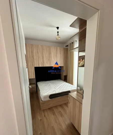 Tirane, jepet me qera apartament 1+1+Ballkon Kati 2, 65 m² 450 € 