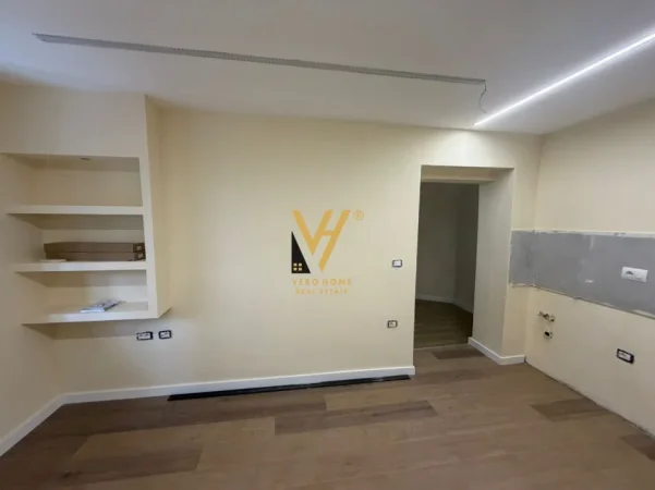 Tirane, shitet garsonier Kati 2, 27 m² 78.000 € (RRUGA E ELBASANIT)