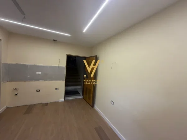 Tirane, shitet garsonier Kati 2, 27 m² 78.000 € (RRUGA E ELBASANIT)