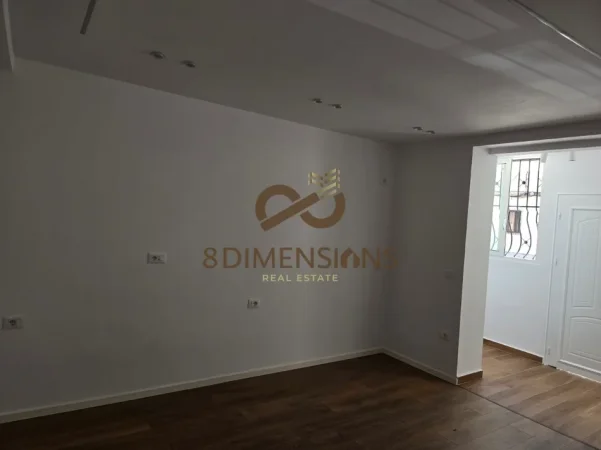 Tirane, shitet garsonier 1+1 Kati 1, 30 m² 80.000 € (rruga 4 deshmoret)