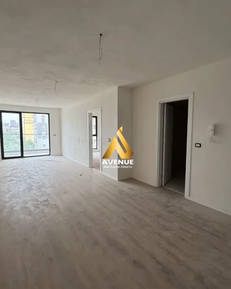 Tirane, shitet apartament 1+1 Kati 5, 74 m² 126.000 € (Rruga E Dafinave)