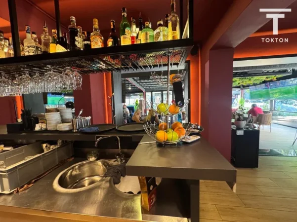 Shitet bar-kafe Kati 0, 128 m² 720.000 €