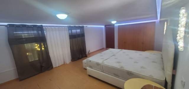 Tirane, jepet me qera apartament duplex 2+1+BLK Kati 2, 146 m² 600 Euro (Rruga Misto Mame)