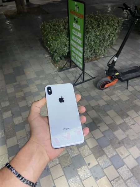 Vlore, shes Smartphone Iphone Xs Max Super Gjendje 285 Euro