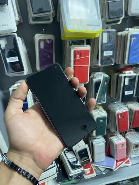 Vlore, shes Smartphone Samsung Galaxy S10 E 180 Euro