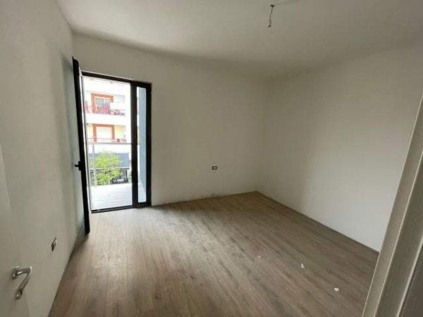 Tirane, shitet apartament 3+1+BLK Kati 1, 130 m² 182.000 Euro (Jordan Misja)