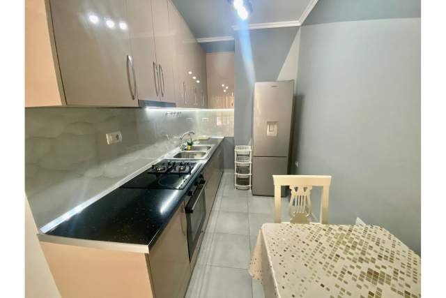 Tirane, shitet apartament Kati 6, 61 m² 75.000 Euro (Astir,  Tiranë,  Shqipëri)