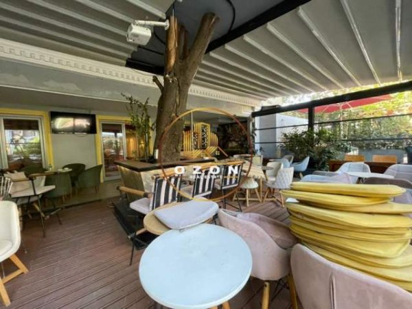 Tirane, jepet me qera lokal Kati 0, 269 m² 2.000 Euro (21 DHJETORI)