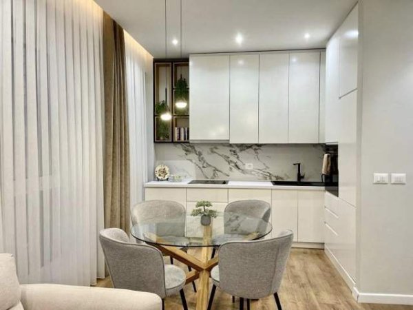 Tirane, shitet apartament 2+1 90 m² 219.000 Euro (21 Dhjetori ,Kompleksi Kontakt)