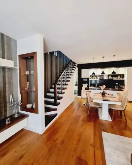 Tirane, shes apartament duplex 2+1 130 m² Euro (Kodra e Diellit 1)