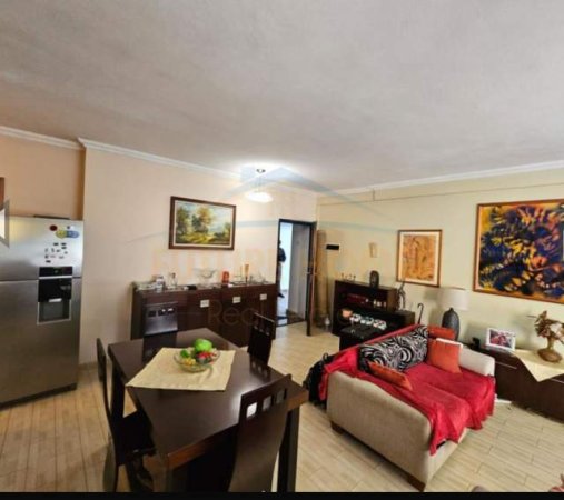 Tirane, shitet apartament 2+1 Kati 8, 122 m² 176.600 Euro (Reshit Petrela Zon)