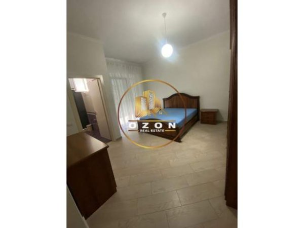 Tirane, jepet me qera apartament 2+1+A+BLK Kati 5, 120 m² 550 Euro (KOPSHTI BOTANIK)