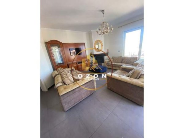 Tirane, jepet me qera apartament 2+1+A+BLK Kati 2, 140 m² 800 Euro (KOPSHTI BOTANIK)