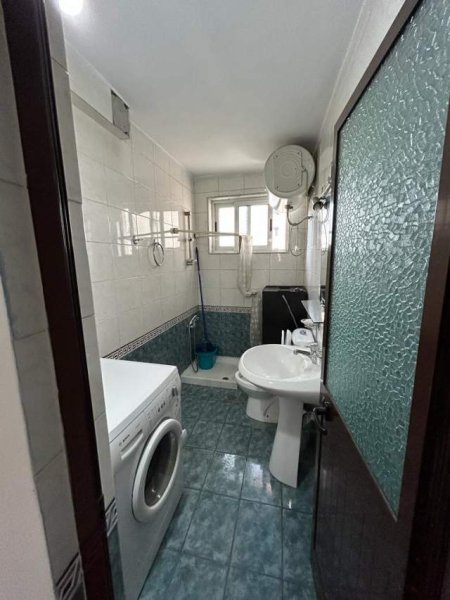 Tirane, shitet apartament 2+1 Kati 4, 63 m² 115.000 Euro (rruga e durresit)