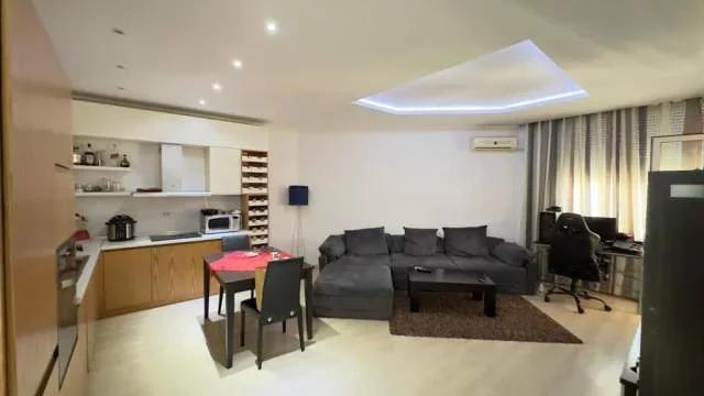 Tirane, shes apartament 1+1+BLK Kati 5, 78 m² 126.000 Euro (kopshti botanik)