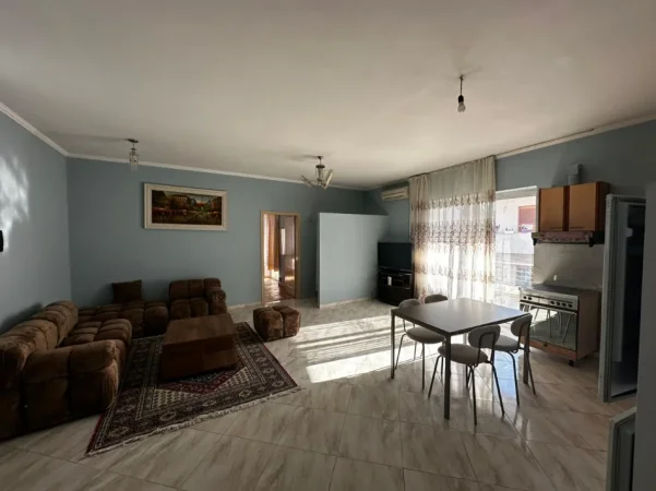 Tirane, jepet me qera Vile 1+1 Kati 2, 85 m² 350 € (Kodra e priftit afer shkolles Mrekullia)