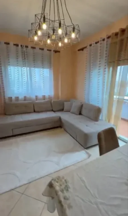 Tirane, jepet me qera apartament 2+1 Kati 9, 100 m² 500 € (Kthesa E Kamzes)