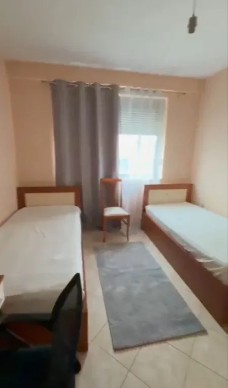 Tirane, jepet me qera apartament 2+1 Kati 9, 100 m² 500 € (Kthesa E Kamzes)
