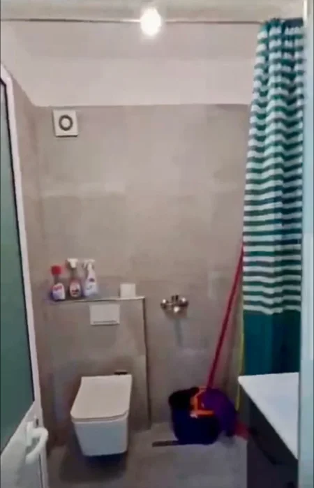 Tirane, jepet me qera apartament 1+1 Kati 1, 130 m² 600 € (Tek Kristal Center)