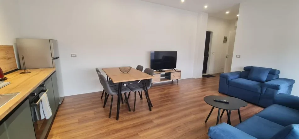 Tirane, jepet me qera apartament 1+1 Kati 2, 66 m² 450 € 