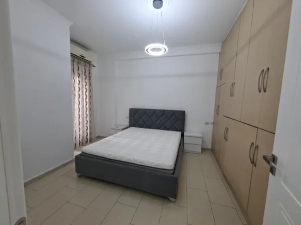 🏠 Me Qera: Super Apt. 1+1 & 1 Bllk (📍Qendër - Rr. Kavajës)🔥 Super vendndodhje || 5 min nga Qendra | 70,000 Lekë / Muaj💶