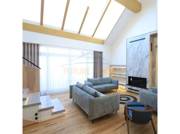 Tirane, jepet me qera apartament 3 Katshe , 630 m² 3.500 € (Petrele)
