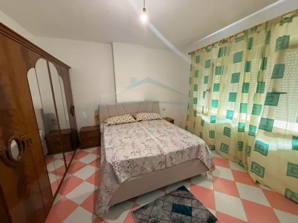 Tirane, jepet me qera apartament 1+1+Ballkon Kati 6, 63 m² 450 € (Unaza e Re)
