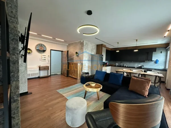 Tirane, jepet me qera apartament 2+1+Ballkon , 199 m² 1.700 € (Delijorgji)