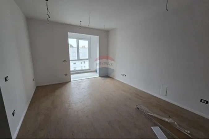 Tirane, shitet apartament , 75 m² 140.000 € 