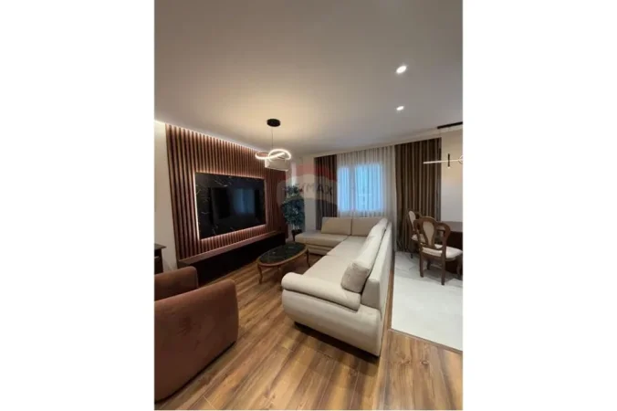 Tirane, shitet apartament , 102 m² 261.701 € 