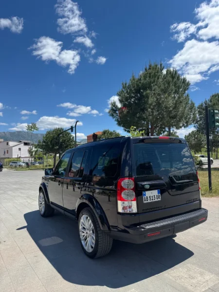 Tirane, shitet SUV Land Rover Discovery 4 Nafte, e zeze automatik Klima 22.000 km 10.000 €