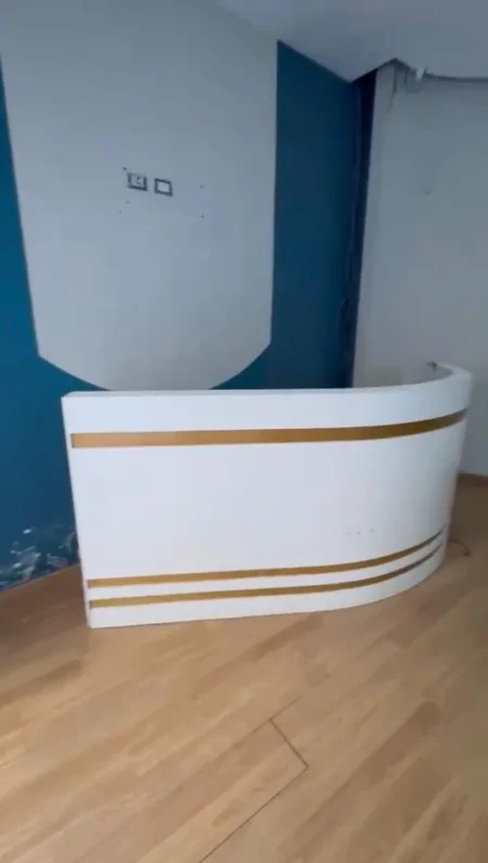 Tirane, jepet me qera dyqan Kati 0, 100 m² 1.000 € (RRUGA BARDHYL)