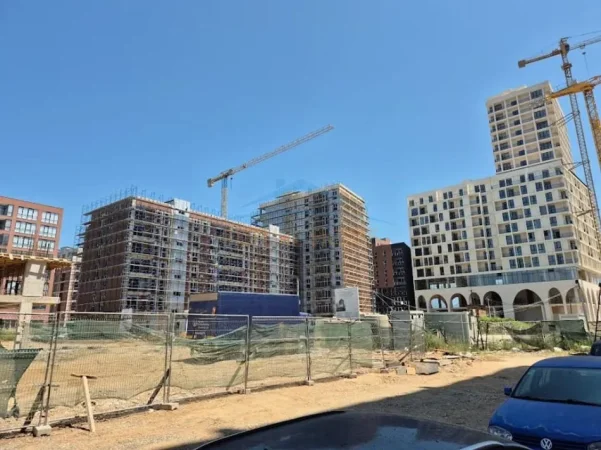 Tirane, shitet apartament 2+1+Ballkon Kati 1, 108 m² 195.500 € (Orbital Apartaments, Jordan Misja)
