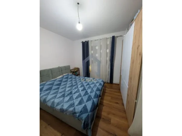 Tirane, shitet apartament 2+1+Ballkon Kati 3, 75 m² 165.000 € (Apartament 2+1 per shitje tek "Ish Parku")