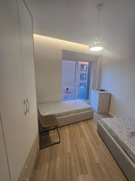 Tirane, jepet me qera apartament 2+1 Kati 3, 102 m² 900 € (BULEVARDI I RI)