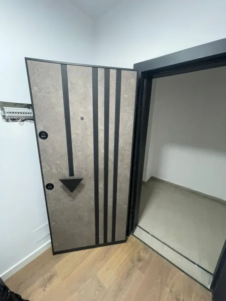 Tirane, jepet me qera apartament 1+1 Kati 3, 67 m² 1.000 € (Stadiumi Kombetar)