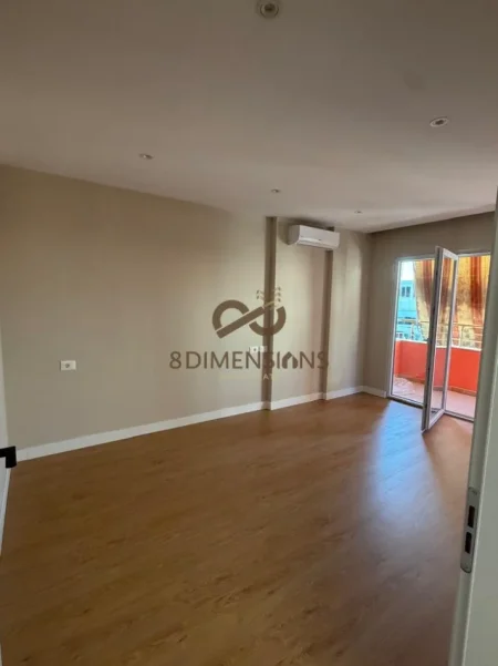 Tirane, shitet apartament 2+1+Ballkon Kati 11, 79 m² 195.700 € (ish stacioni i trenit)