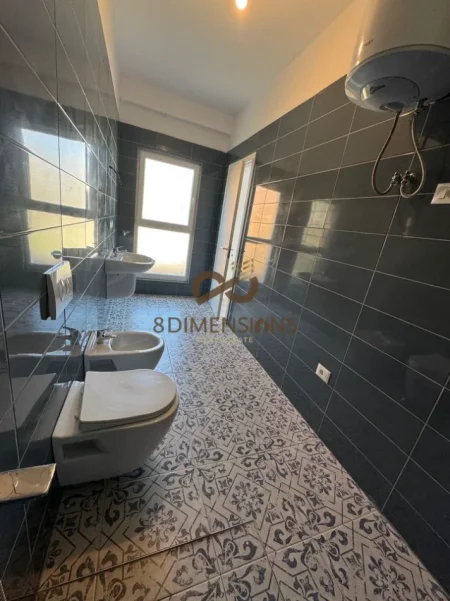 Tirane, jepet me qera zyre Kati 1, 69 m² 500 € (laprake)