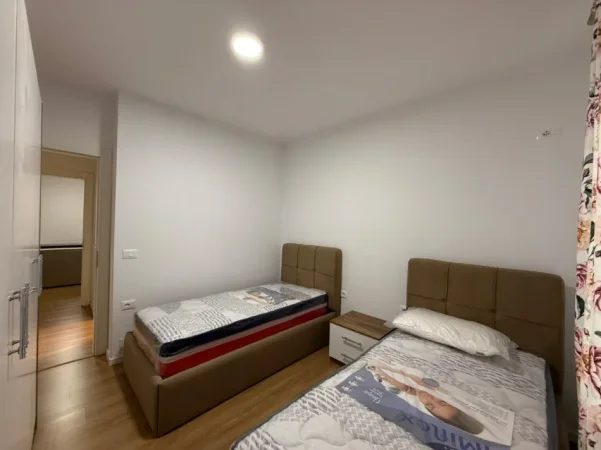 Tirane, jepet me qera apartament 2+1+Ballkon Kati 2, 84 m² 518 € (fresku) # 530581013-13