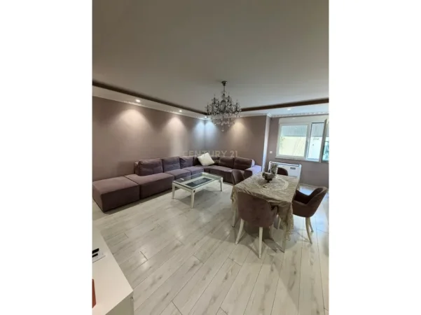 Tirane, shitet apartament 3+1+Ballkon Kati 2, 120 m² 360.000 € 