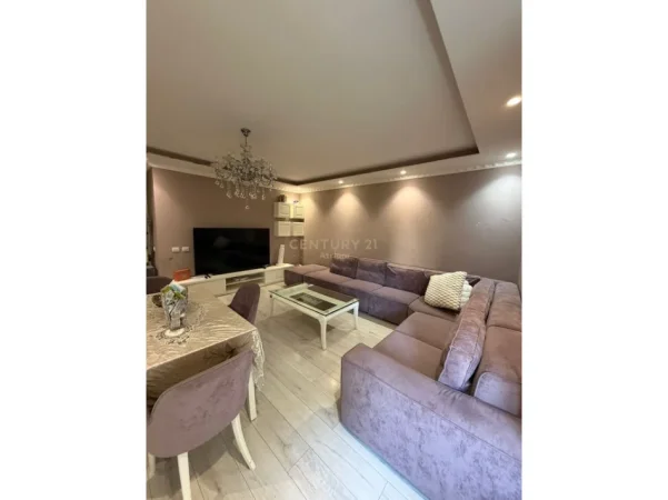 Tirane, shitet apartament 3+1+Ballkon Kati 2, 120 m² 360.000 € 