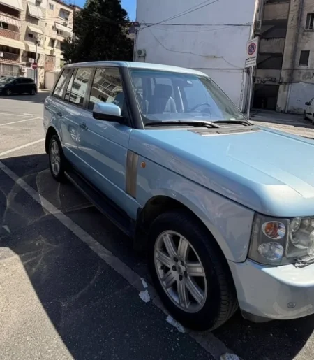 Tirane, shes SUV Range Rover Vogue Nafte, blu automatik Kondicioner 370.000 km 5.500 €