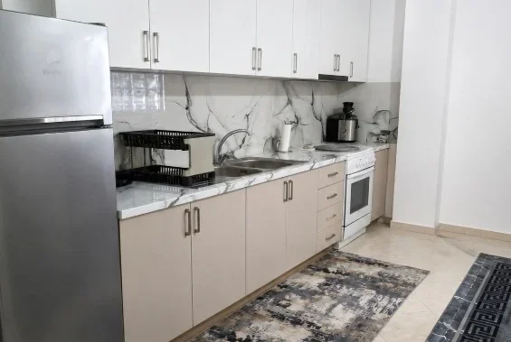 Tirane, jepet me qera 1+1+Ballkon Kati 1, 60 m² 370 € (Astir)
