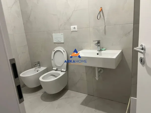 Tirane, jepet me qera apartament 1+1+Ballkon Kati 3, 59 m² 420 € 